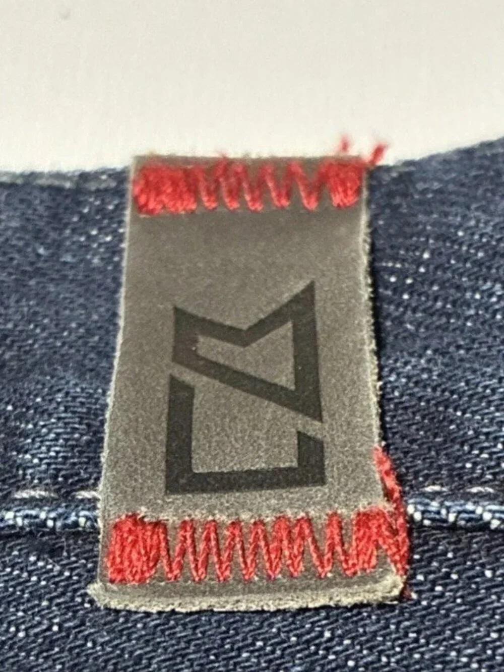 Rockaware Modern fit men's vintage faded jeans size 44X 34